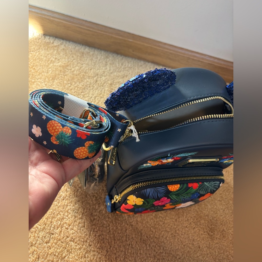 Aloha Mickey Disney Loungefly Convertible Limited Edition 1000 Bag - Picture 9 of 11